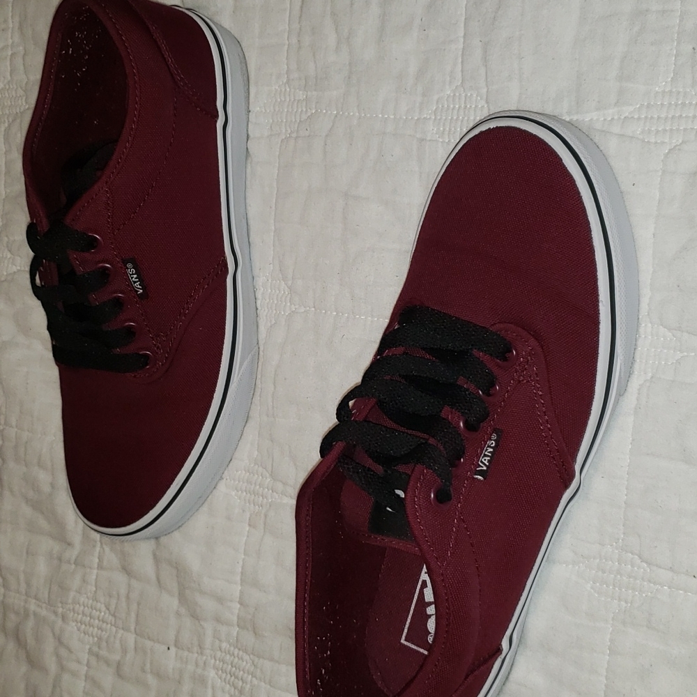 Vans - Picture 2 of 3